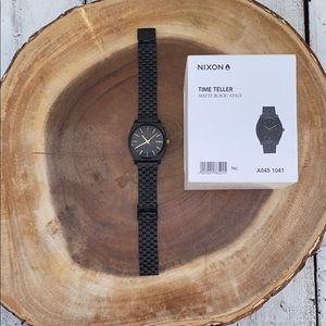 Nixon Time Teller Watch